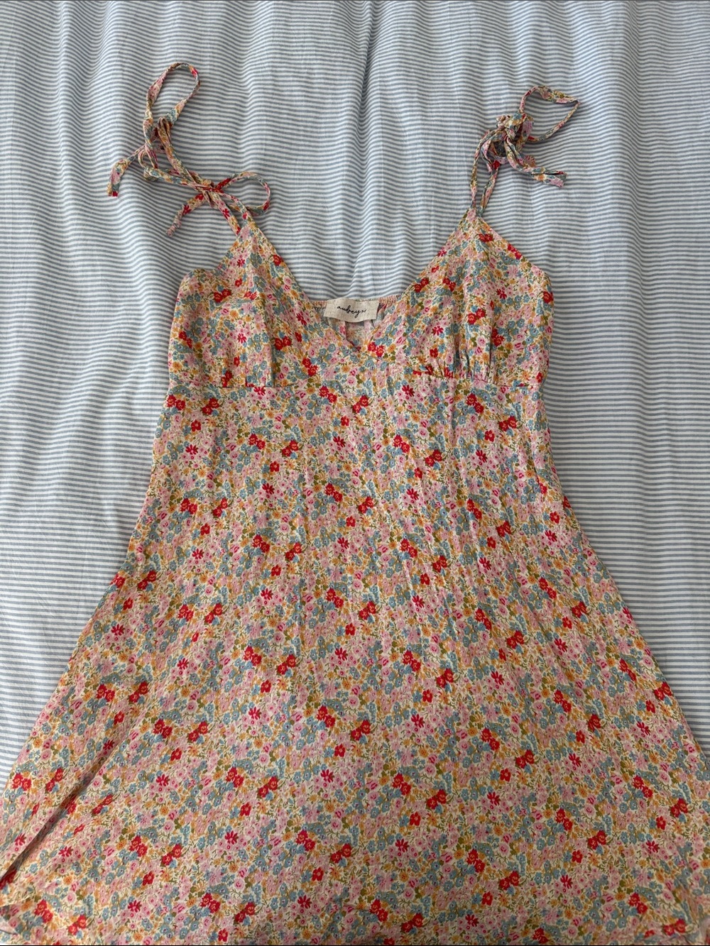 Audrey 3+1 Pastel Floral V-Neck Sundress with Tie Shoulders - Picture 1 of 2